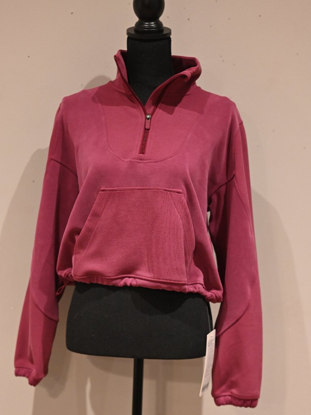 Lululemon NWOT Cropped Half Zip Sweatshirt Berry Pink Medium